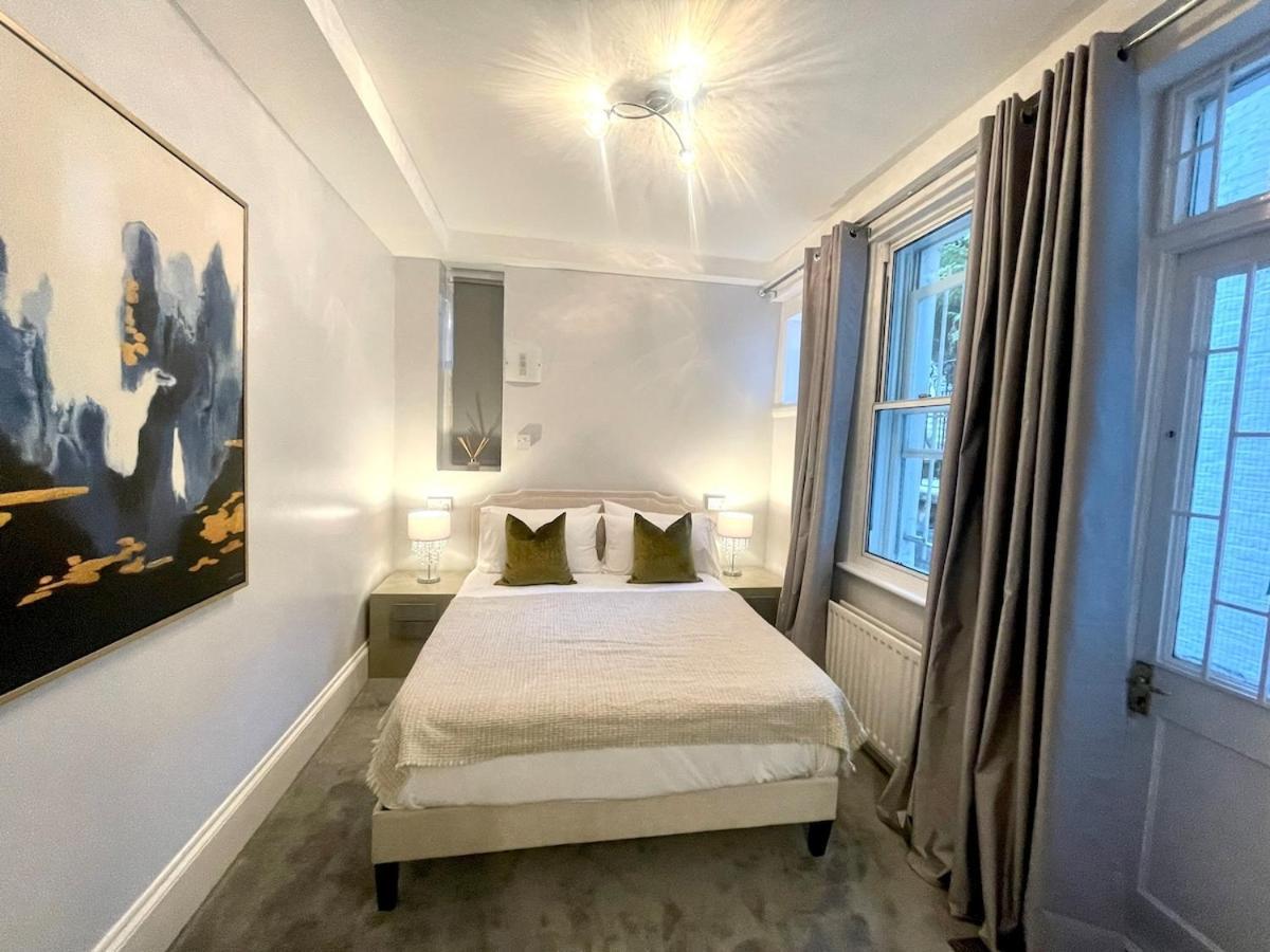The Aurelia Apartment *